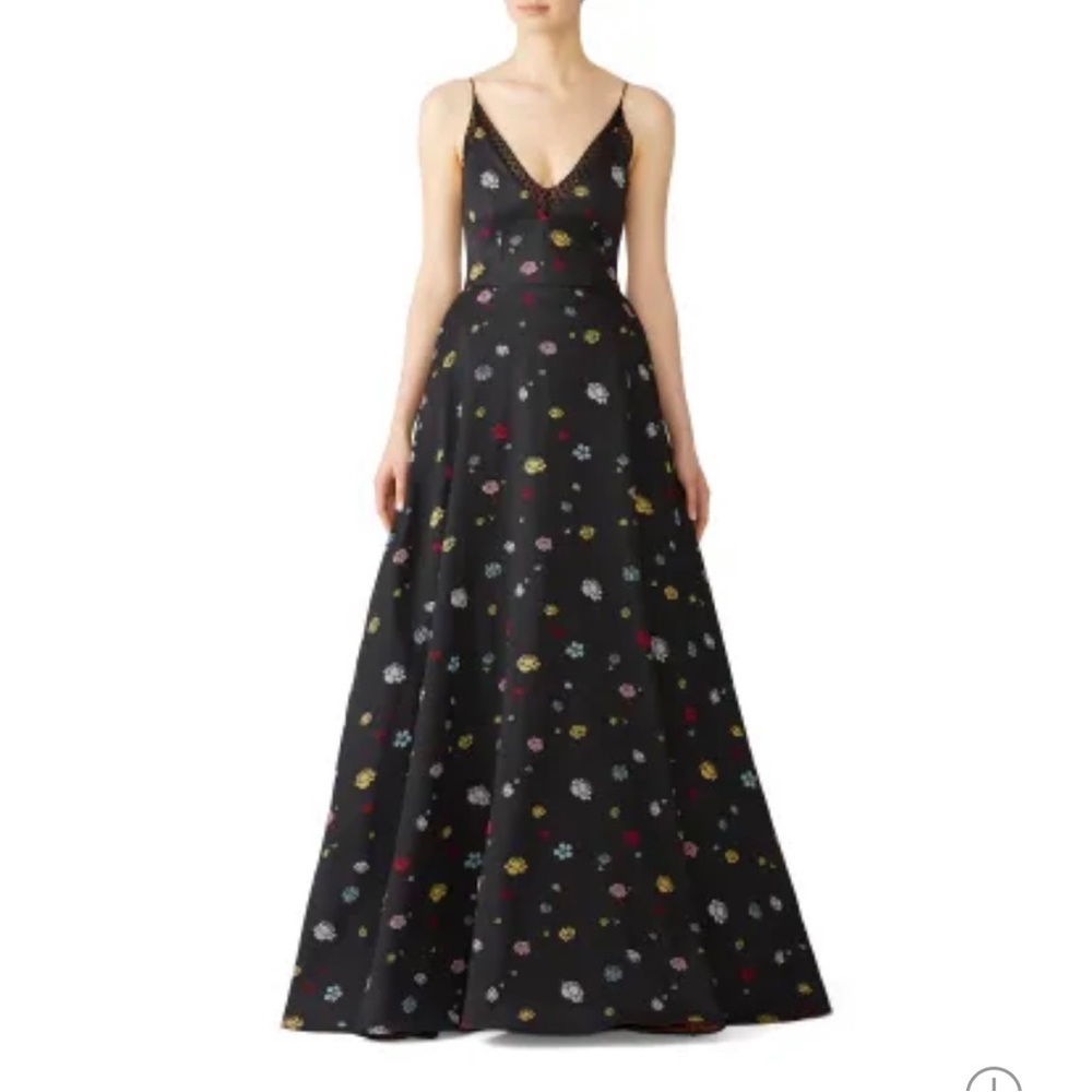 Absolutely gorgeous ML Monique Lhuillier Black Multi-floral gown- size 8 long
